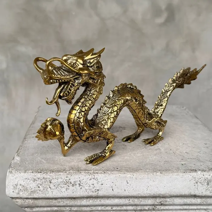 Sculpture, NO RESERVE PRICE - Golden Chinese Dragon Sculpture - 11 cm - Bronze