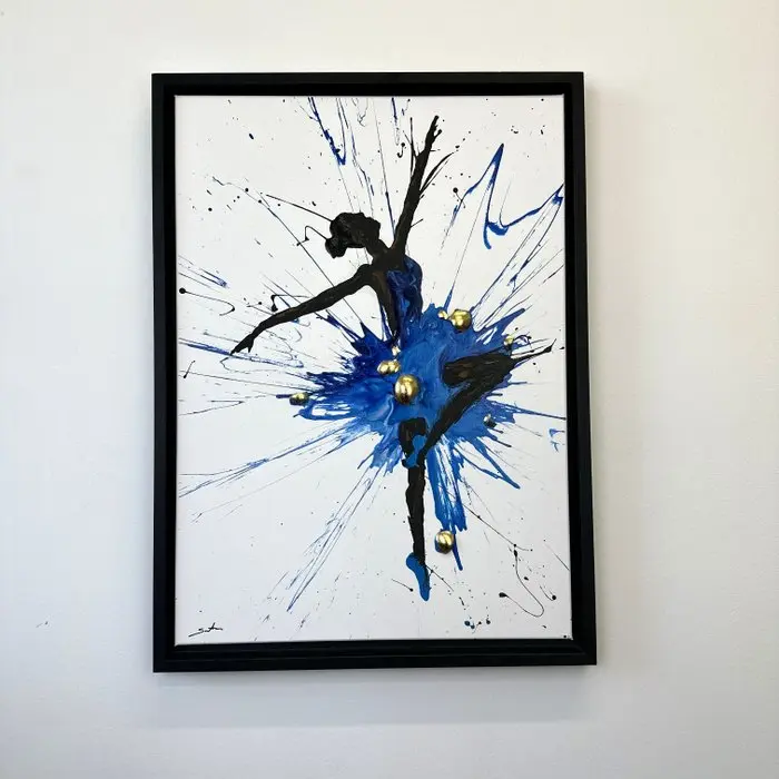 Santicri - From Chaos to Form, Dancer