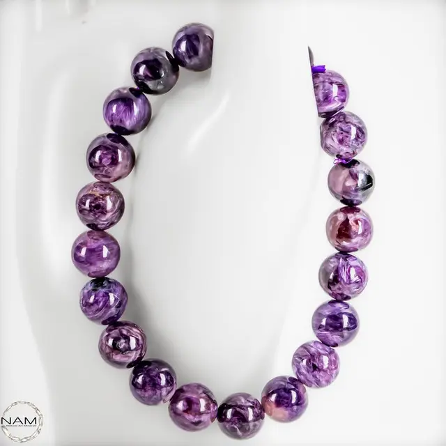 Magic of Transformation – A beautiful bracelet made of genuine charoite