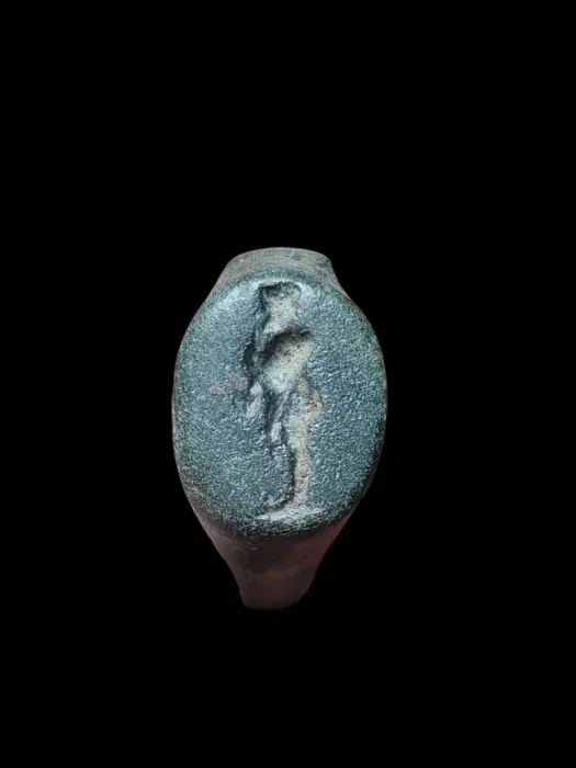 Ancient Roman Stunning & Rare Naked Man Seal Ring (No reserve price)
