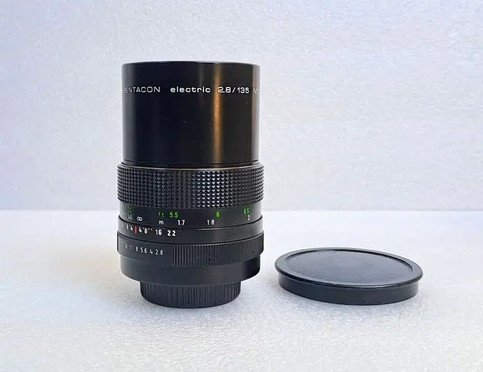 Pentacon electric 2.8/135 MC Telelens