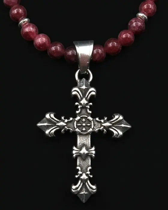 Royal Heraldic Cross – Garnet – Dignity and Spiritual...