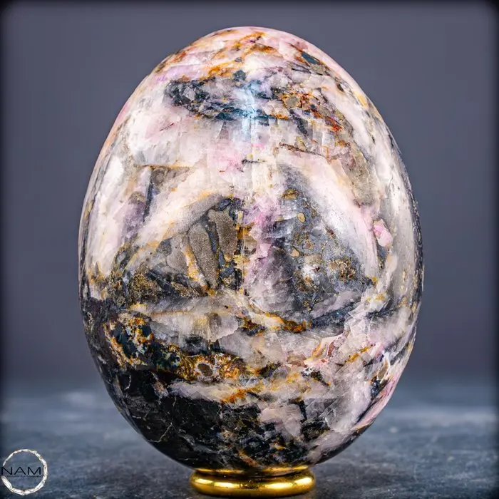 Cobalt calcite egg with a contrasting natural pattern