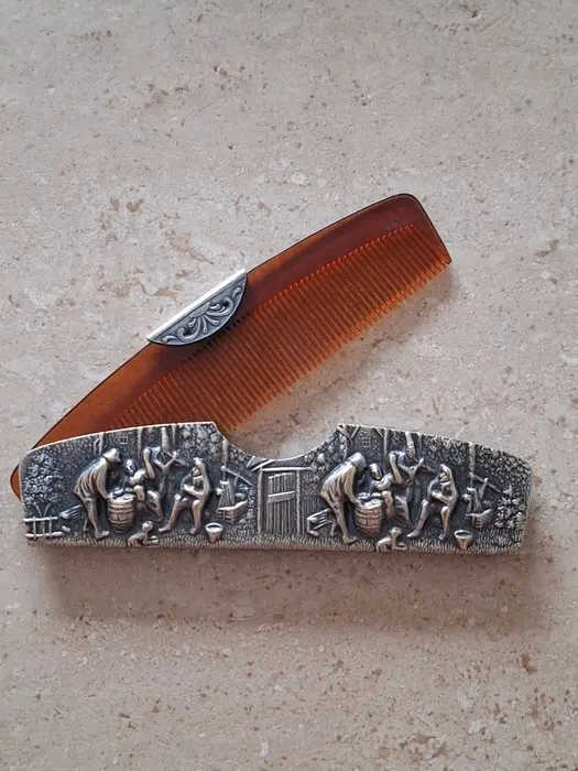 Comb - Silverplated - Detailed zakkam