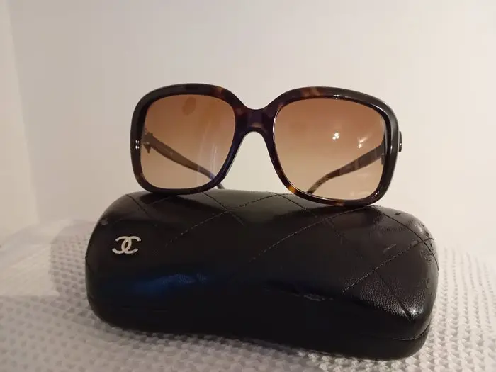 Chanel - Sunglasses