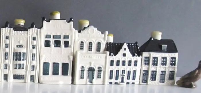 KLM house (5) - Nos. 102–106 Canal houses