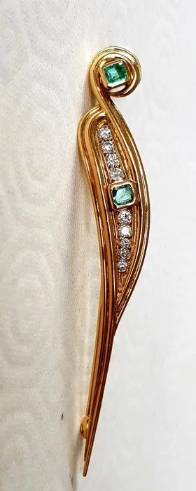 Brooch - 18 kt. Yellow gold - 2.00ct. tw. Diamond (Natural) - Emerald