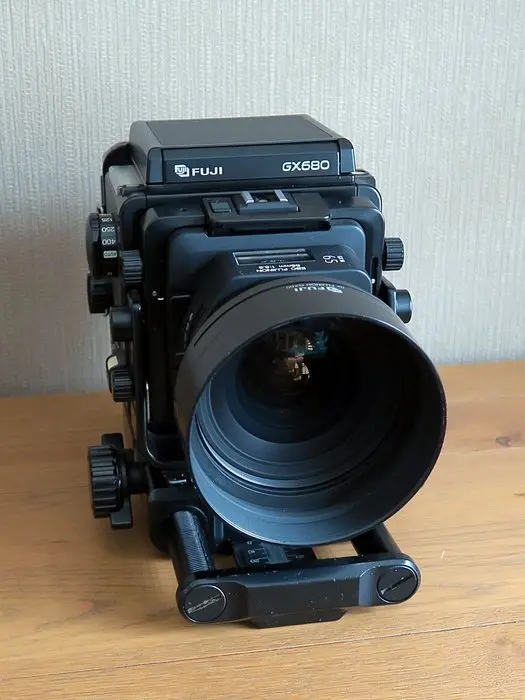 Fujifilm GX680 + EBC Fujinon 5.6- 65mm Medium format camera