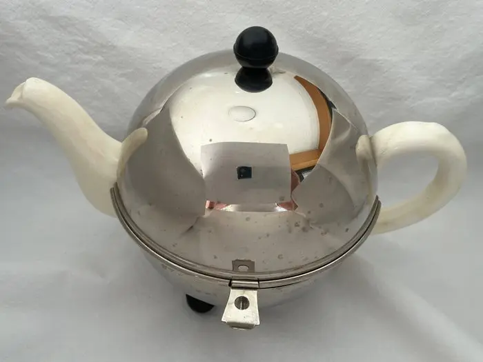 Benraad - Teapot - Chrome, Ceramic