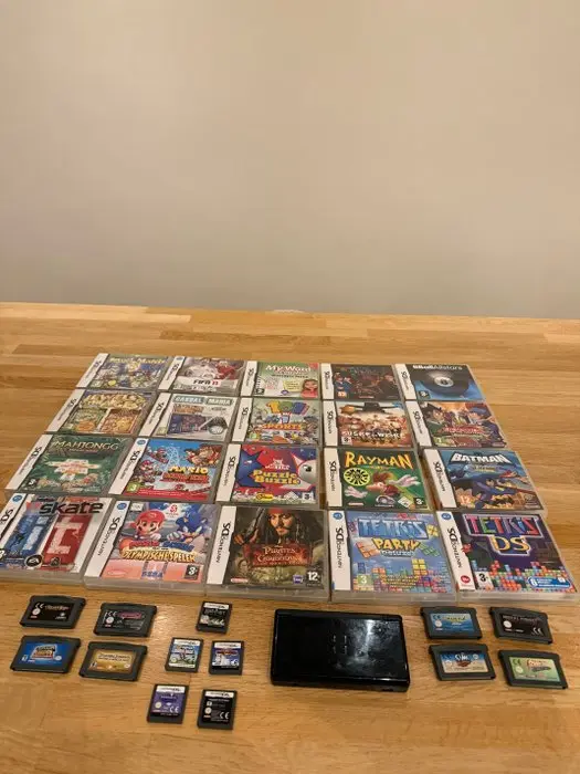 Nintendo - DS lite - Nintendo DS lite bundel met veel...