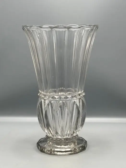 Pierre d’Avesn - Vase - Translucent pressed-molded - Art Deco