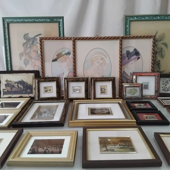 Themed collection - Paintings and decorative miniatures