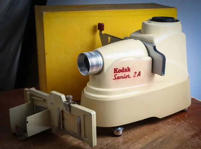 Kodak Senior 2A avec Readymatic F Slide projector