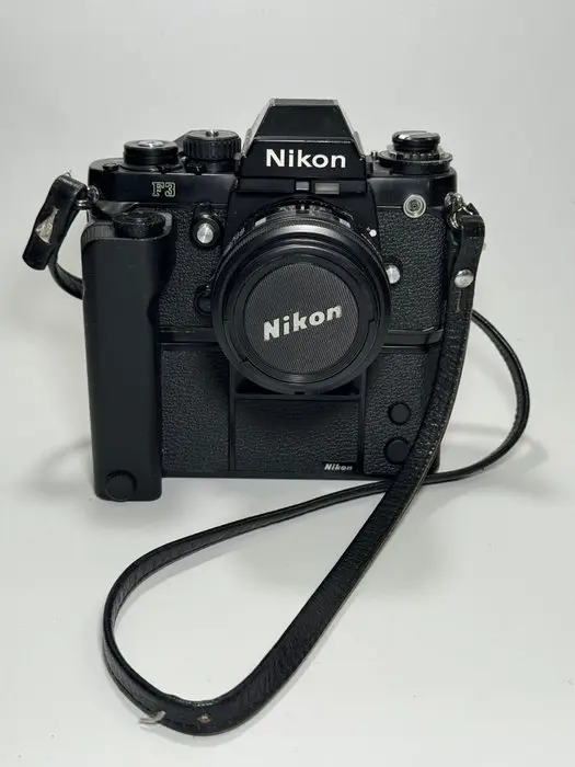 Nikon F3 + MD-4 + Nikkor 1,4/50mm | Analogue camera