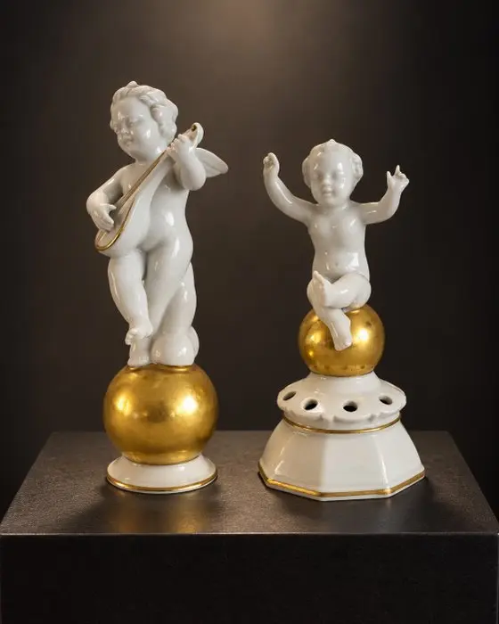 Gerold Porzellan Bavaria - Figurine - Putti op vergulde...