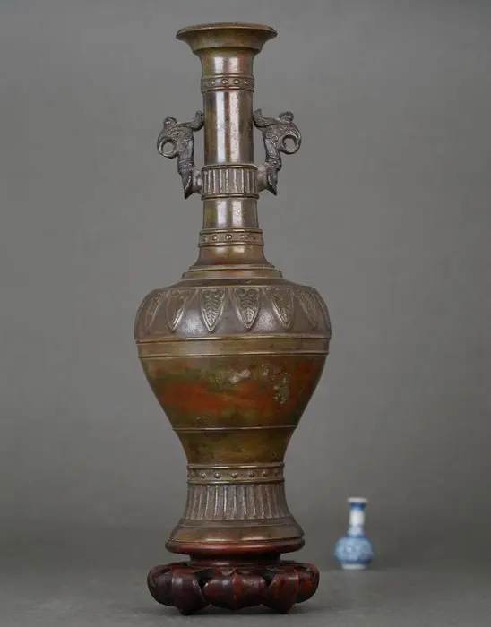 Vase - Bronze - China - Qing Dynasty (1644-1911) - Heavy Vase (No