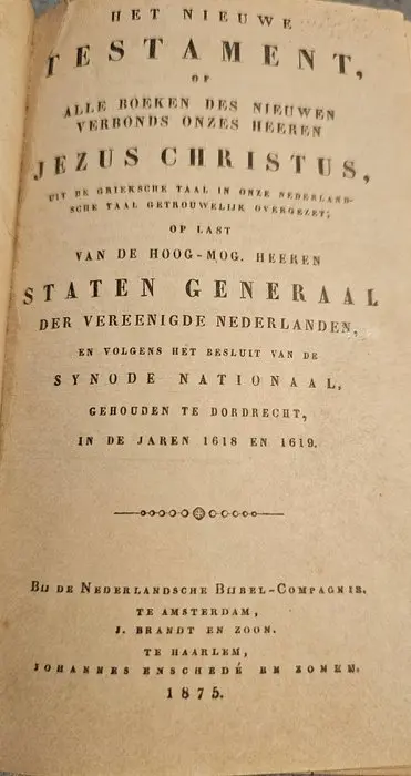 Het nieuwe testament met zilveren sluiting - 1875