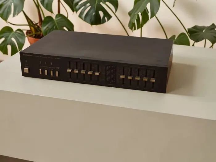 Technics - SH-8015 Stereo graphic equalizer