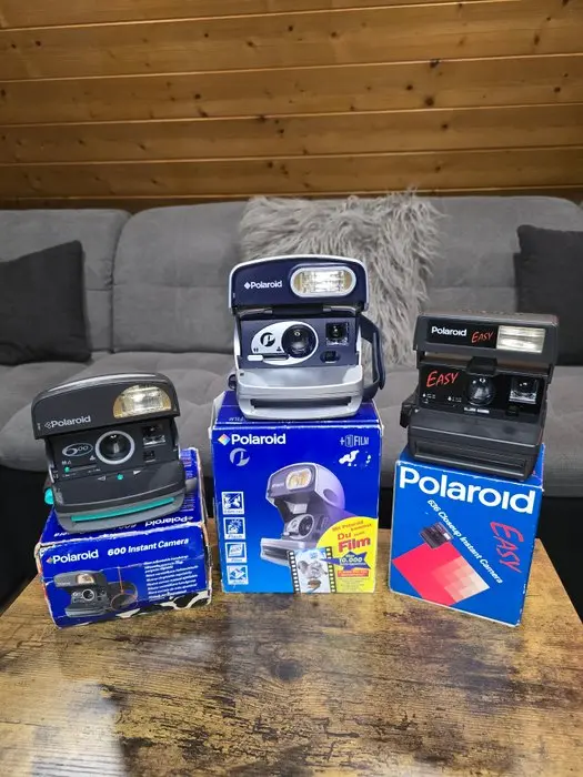 Polaroid 600 Series Instant Camera Collection - Includes...