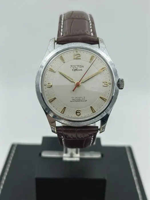 Fulton - Officer Red Second - No reserve price - Men - 1950-1959