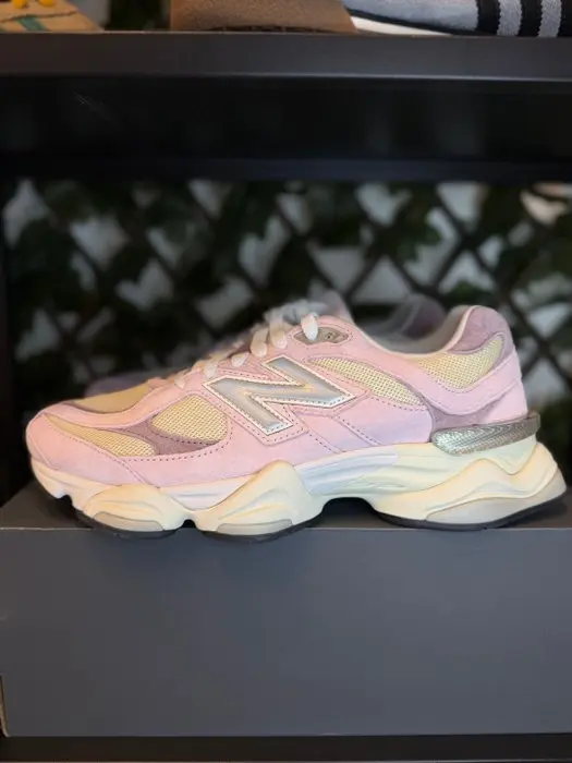 New Balance - 9060 - Sneakers - Size: EU 43 - New with tags