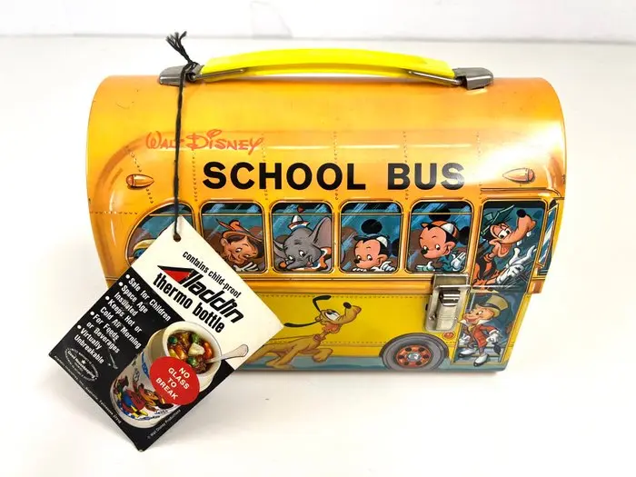 Donald Duck - 1 Metal Lunchbox “School Bus”