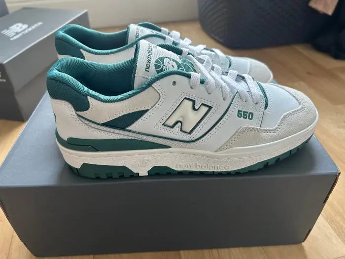 New Balance - Lace-up shoes - Size: EU 38