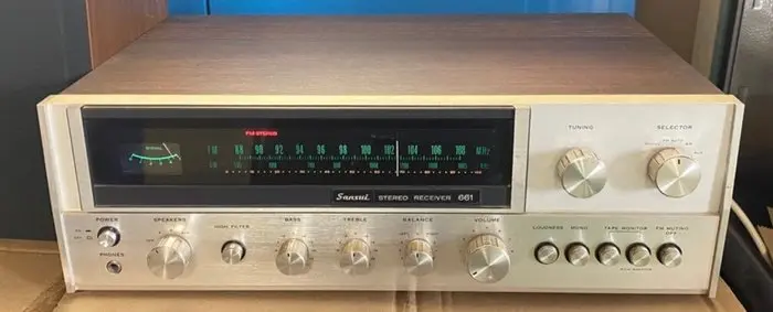 Sansui - six hundred sixty-one Hi-fi set