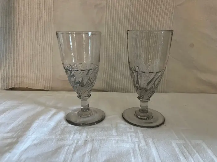 Wine glass (2) - Estaminet (a small café) - Crystal - Pair of absinthe glasses