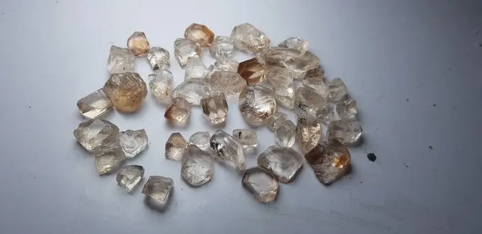 Top Class Facet Quality Rough Topaz Crystals- 83 g - (64)