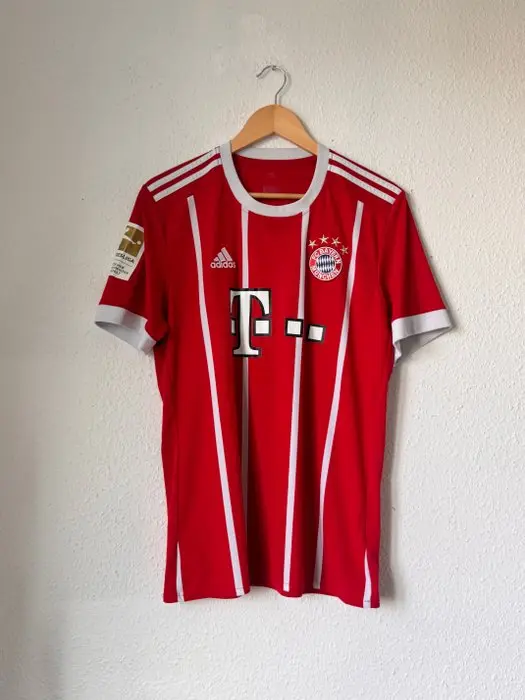 FC Bayern München - German Football League - Bayern...