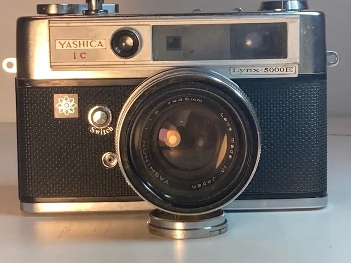 Yashica Lynx 5000E + Yashinon 45 mm f/1.8 Rangefinder camera (No reserve price)
