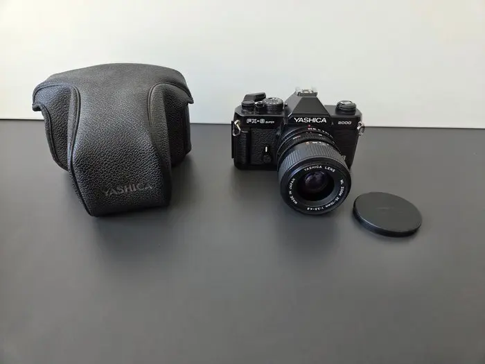 Yashica Yashica FX-3 Super 2000 - Met Yashica ML Zoom...
