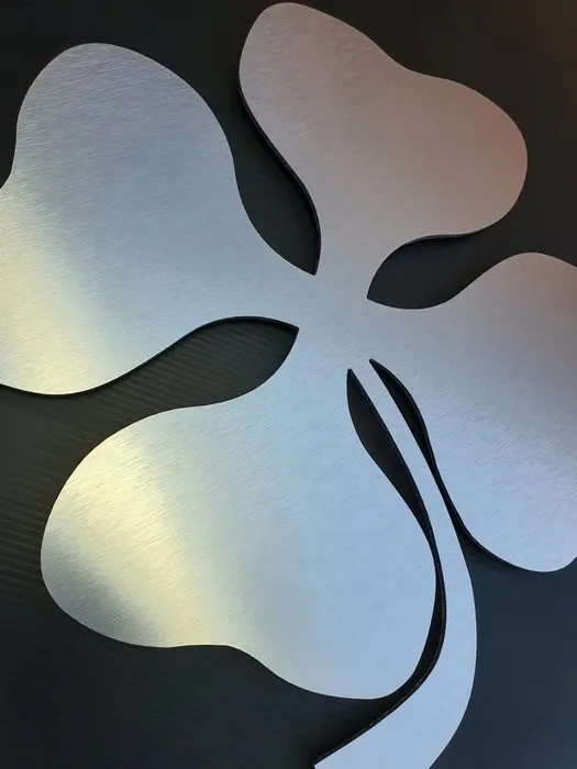 Sign - Alfa Romeo - Professional Wall logo QUADRIFOGLIO - Brushed aluminium*