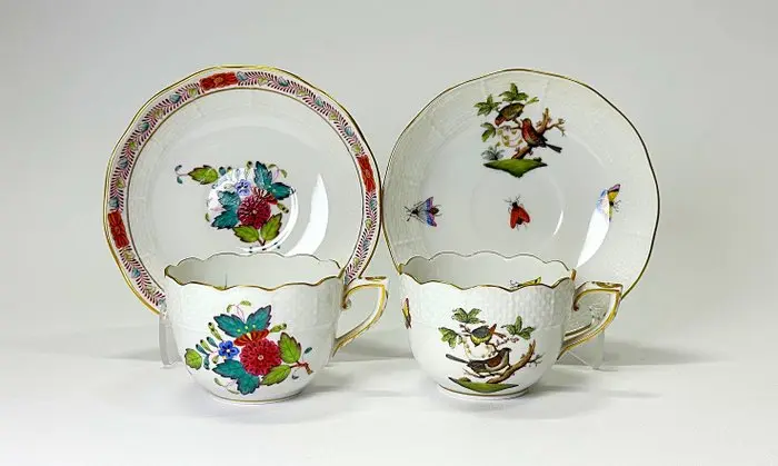 Herend Coppia di Tazzine con Piattino – Decori "Apponyi"...