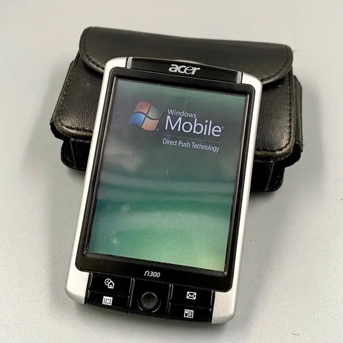 Acer n300 - Mobile phone (1)