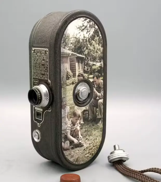 Keystone K-8 - Leatherette Custom "Family Life Tribute" | Movie camera