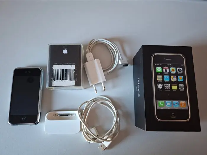 Apple - iPhone - In original box