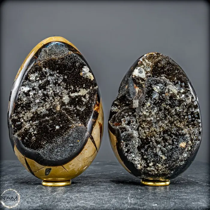 Exclusive Septarian Egg Set with sparkling Calcite...