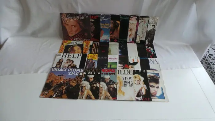 Various Artists/Bands in 1980's - 30 x 7" Singles feat