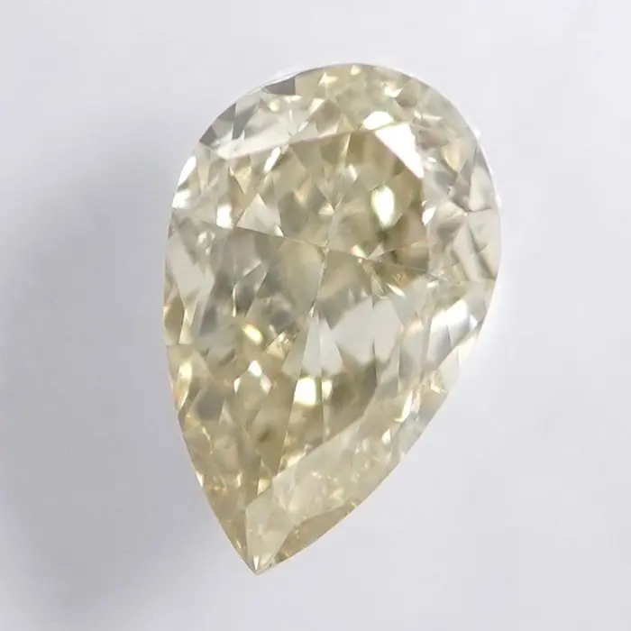 No reserve price - 1 pcs Diamond (Natural coloured)...