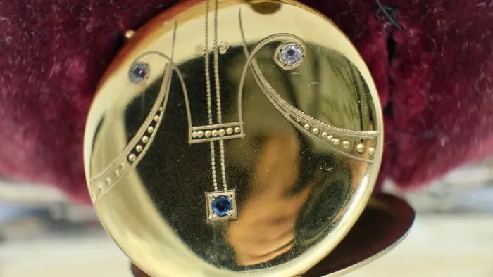 Handmade - Locket - 18 kt
