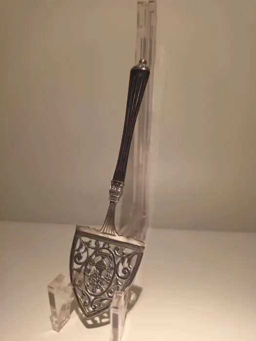 Cake server - .800 silver - 1850-1900 - Antique ice cube lifter