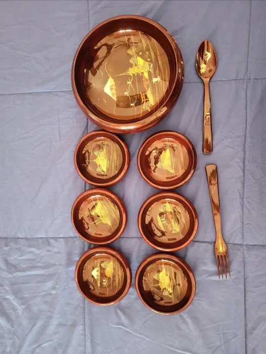 Set of bowls (9) - Wood, Lacquer