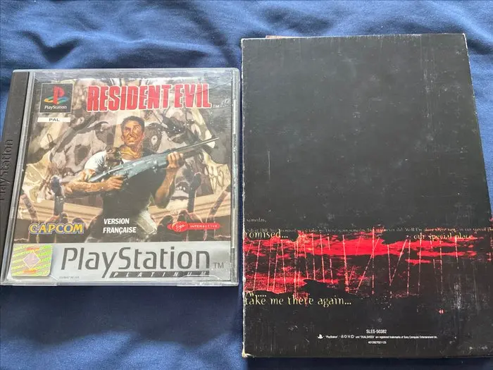 Sony - Playstation 1 (PS1) - Silent Hill 2 & Resident Evil - Video game