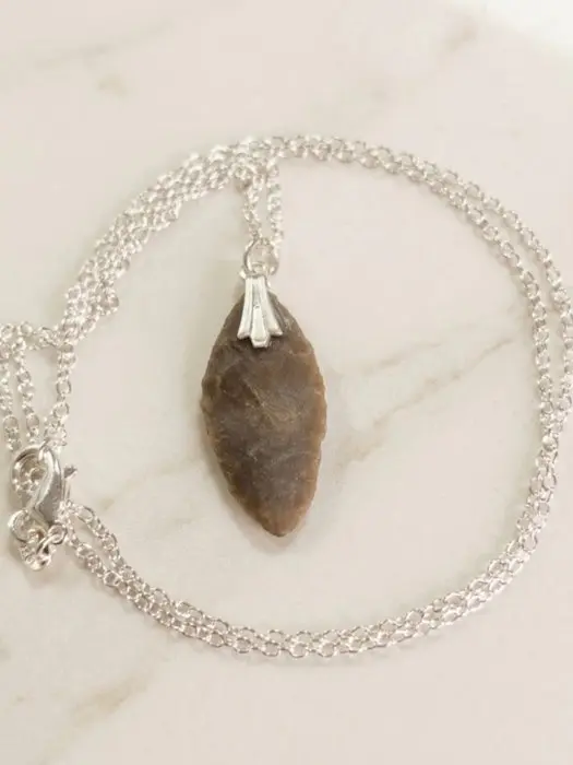 Musterian Flint Arrowhead - 3 cm (No reserve price)