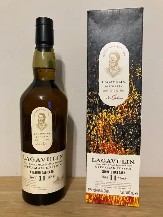 Lagavulin 11 years old Offerman Edition Charred Oak Cask - 70 cl