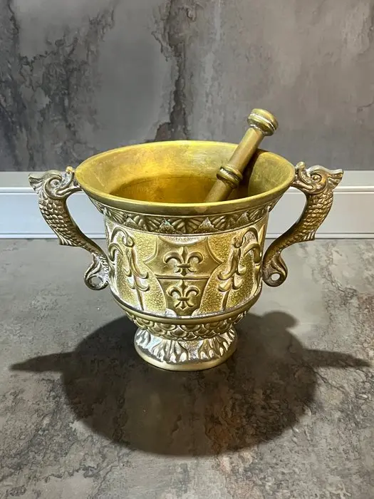 Max le Verrier - Max le Verrier - Goblet - Gilt bronze - Mortar and pestle