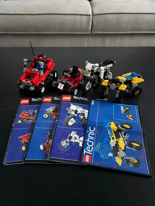 LEGO Set - Technic - Vintage. Sets: 8820; 8815; 8810; 8826