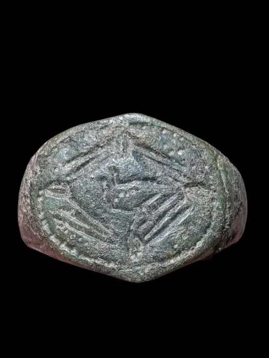 Viking Era Stunning Bronze Twin Peacock Seal Ring (No reserve price)